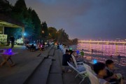 江边夜生活哪里好玩_江边夜生活几点开始