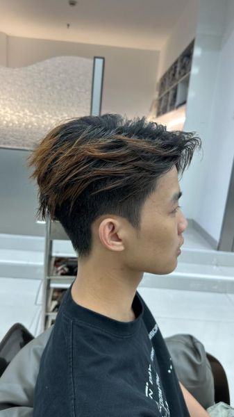 发型源于艺术吗_如何打造艺术感发型