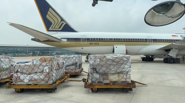 湖北高科技产品空运_如何快速通关