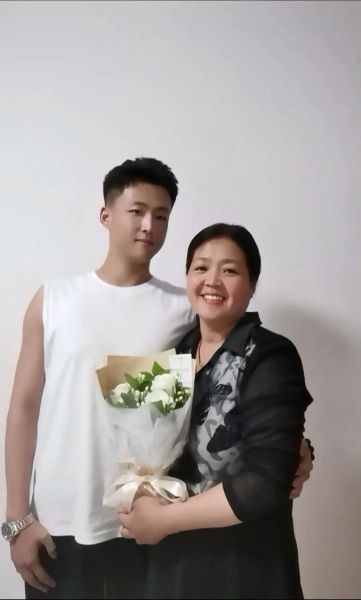 母子照片怎么拍才好看_母子合影文案怎么写