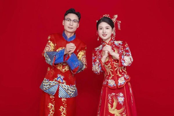 结婚请帖怎么写_婚礼邀请函模板