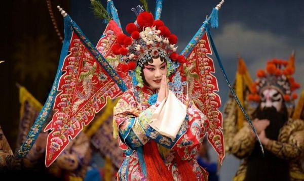 京剧起源于哪个朝代_京剧有哪些经典剧目