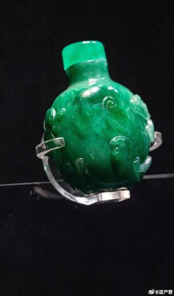 翡翠历史图片大全_翡翠最早出现在哪个朝代