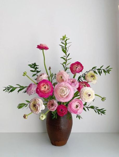 插花初学者买什么花材_插花如何配色才高级