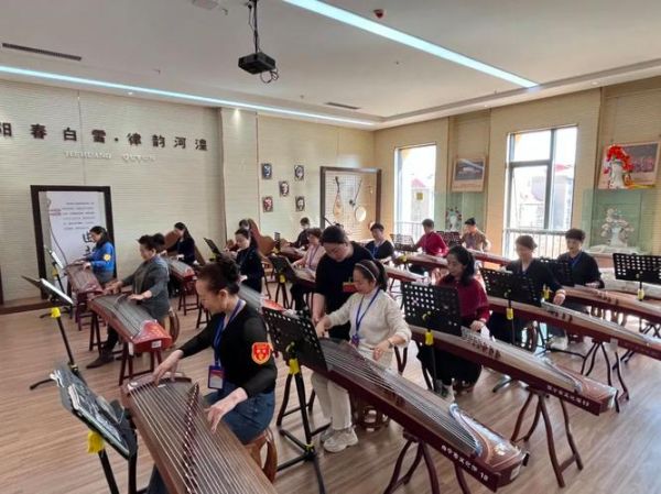 老年艺术活动有哪些_如何报名老年艺术班