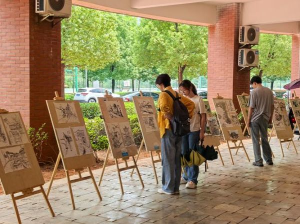 如何追随艺术生活_艺术生活日常实践方法