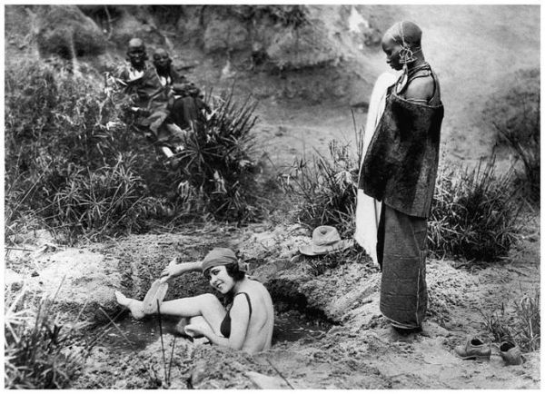 珍贵历史照片大全_如何辨别老照片年代