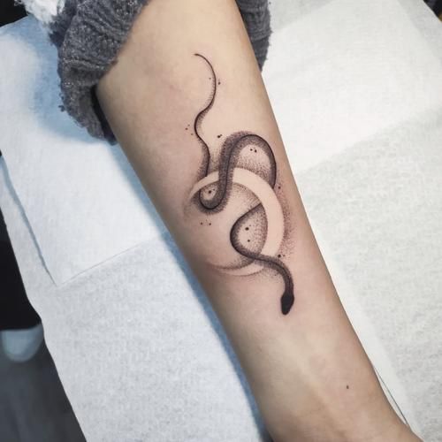 小臂纹身图案推荐_小臂纹身疼不疼