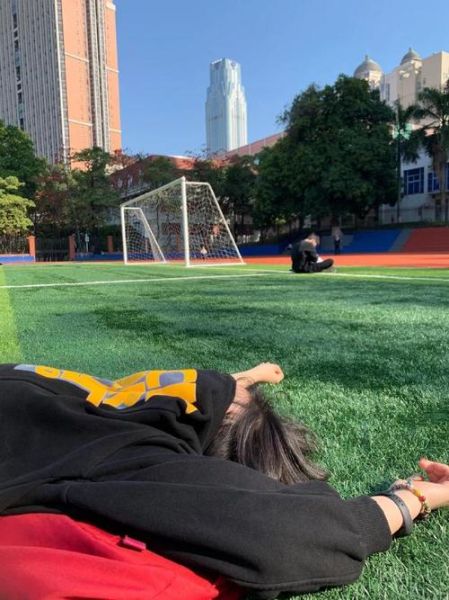 大学生活操场怎么拍_大学生活操场文案怎么写