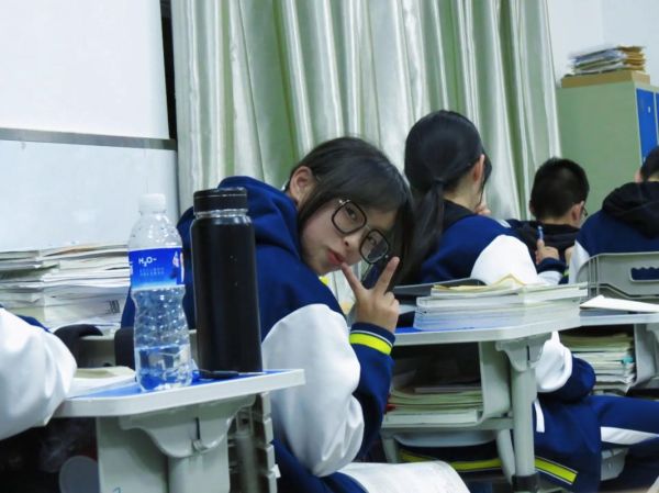 高中生活怎么过_高中生活有哪些难忘瞬间