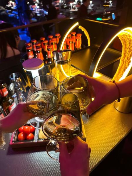 夜生活去哪玩_夜生活怎么玩才高级