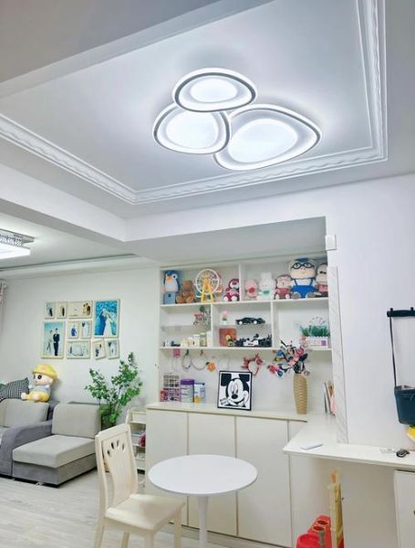 艺术灯饰怎么选_客厅艺术灯搭配技巧