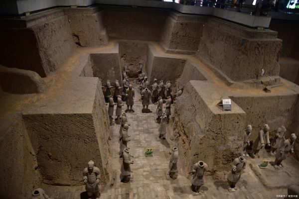 秦始皇是怎么死的_秦始皇陵墓在哪